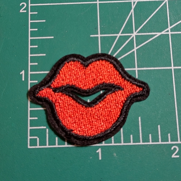 2/$10 Mini Iron On Red Lips Patch - Picture 1 of 3